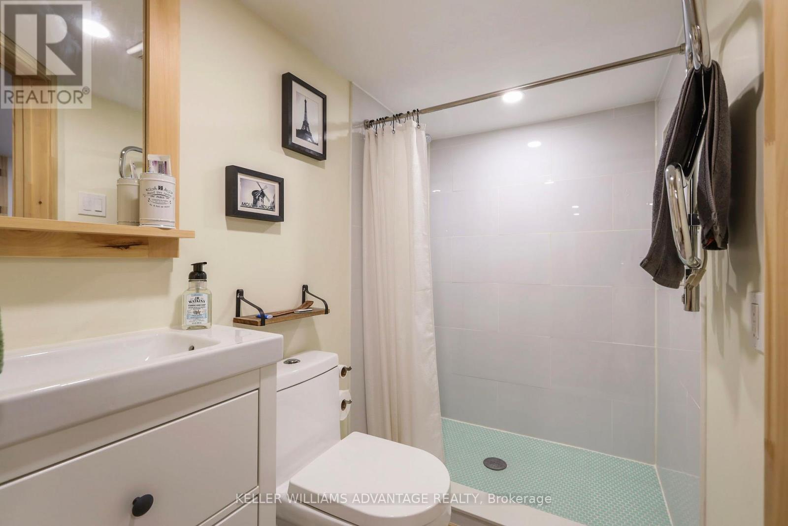 152 King Edward Avenue, Toronto, Ontario  M4C 5J8 - Photo 24 - E13173168