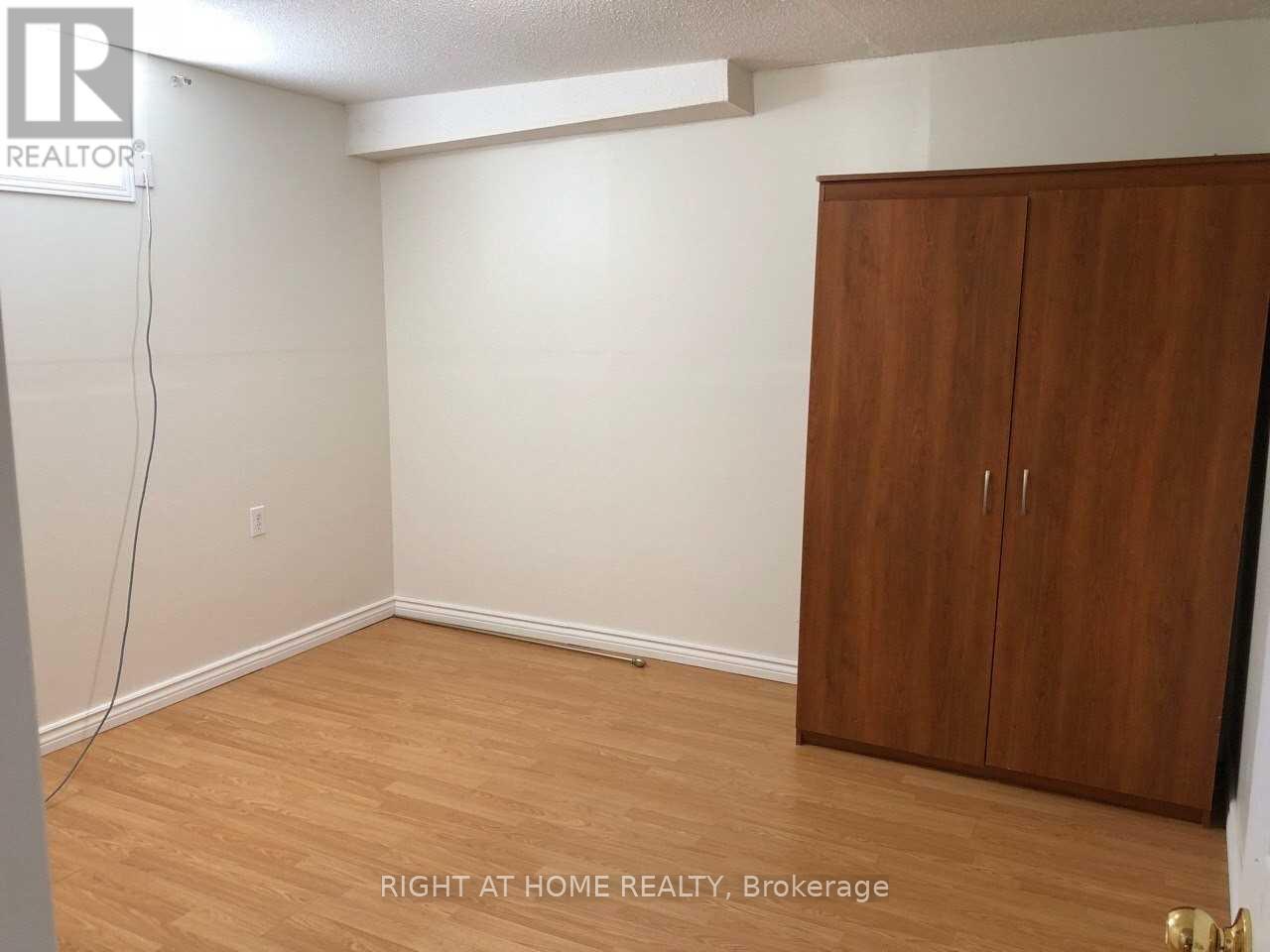 Bsmt - 858 Sisler Avenue, Newmarket, Ontario  L3X 2V1 - Photo 8 - N13173026
