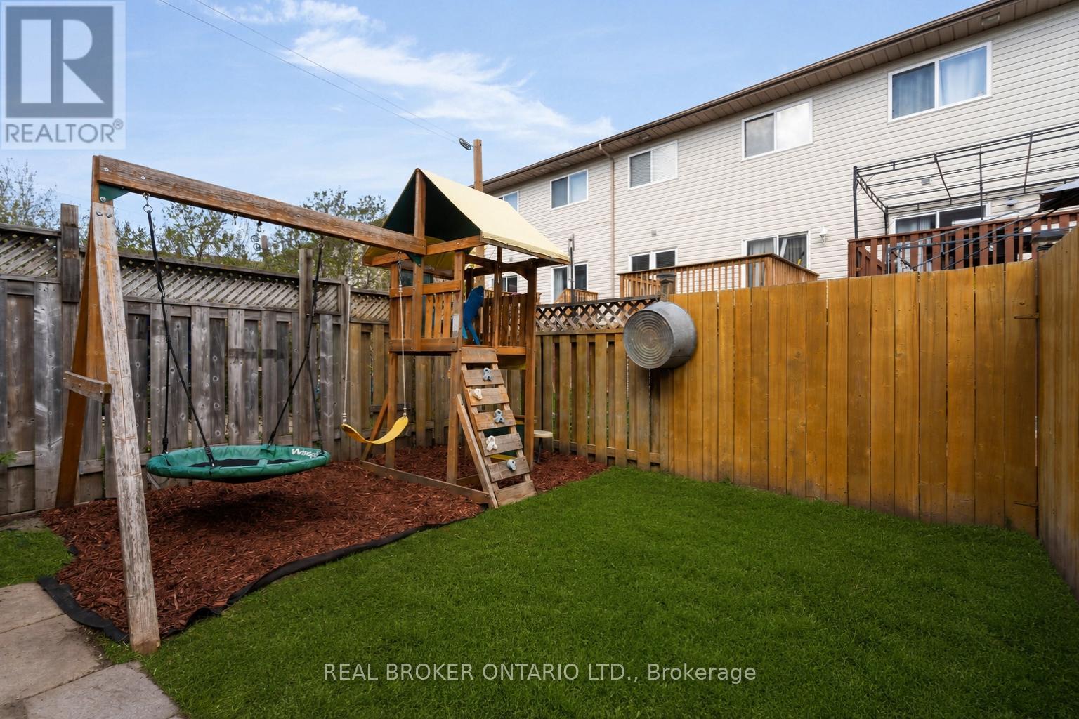 4 Parkside Crescent, Essa (Angus), Ontario  L0M 1B3 - Photo 32 - N13173034