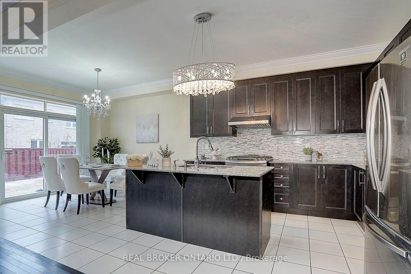 99 Henry Bauer Avenue, Markham, Ontario  L6C 0S3 - Photo 2 - N13173042
