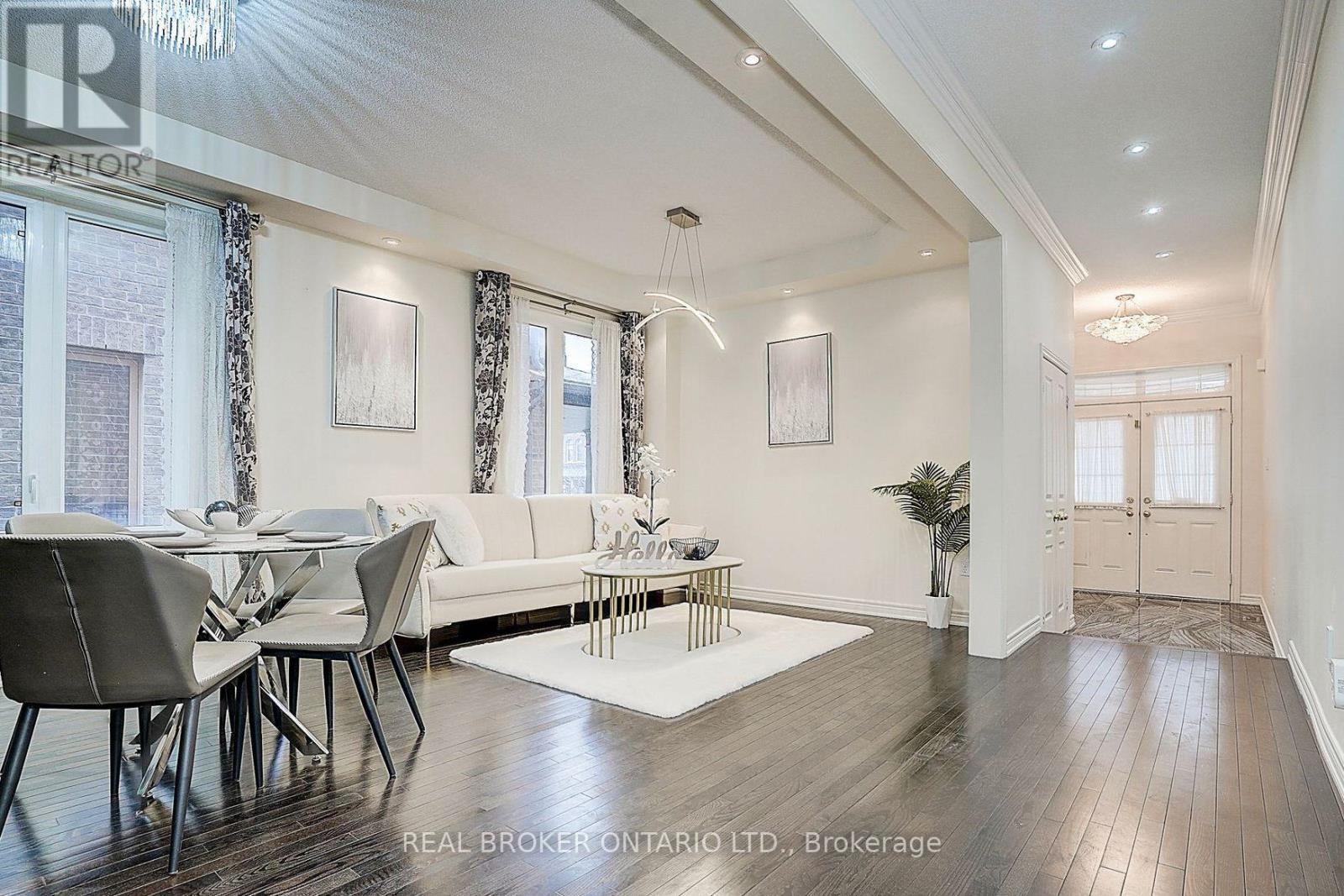 99 Henry Bauer Avenue, Markham, Ontario  L6C 0S3 - Photo 6 - N13173042