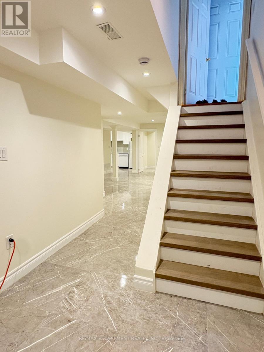 Basement - 25 Emmitt Road, Vaughan, Ontario  L6A 3V8 - Photo 2 - N13173048