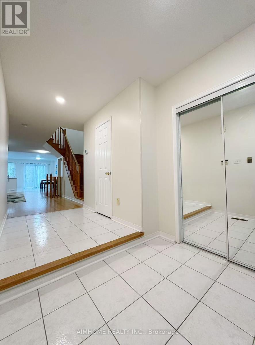 48 Bridlepath Street, Richmond Hill, Ontario  L4S 1V6 - Photo 2 - N13173120