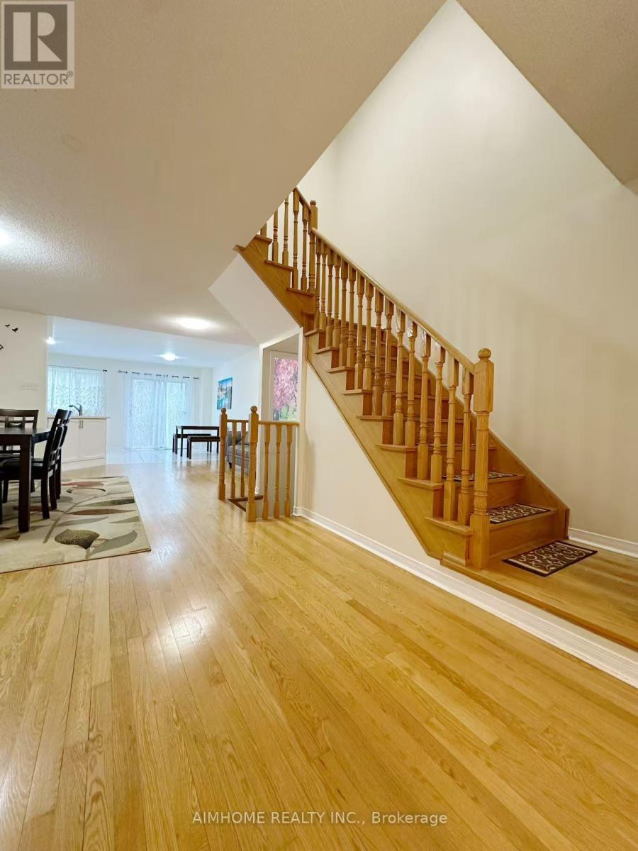 48 Bridlepath Street, Richmond Hill, Ontario  L4S 1V6 - Photo 3 - N13173120