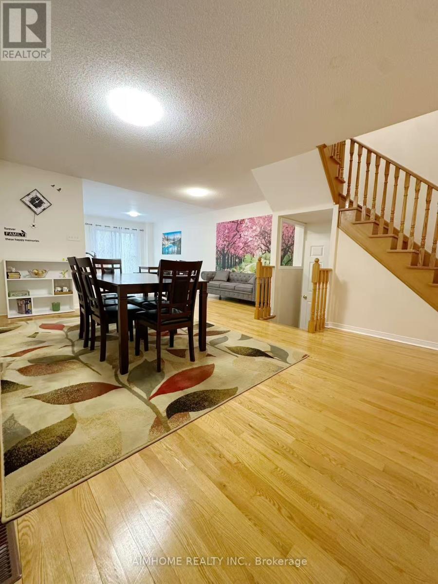 48 Bridlepath Street, Richmond Hill, Ontario  L4S 1V6 - Photo 5 - N13173120