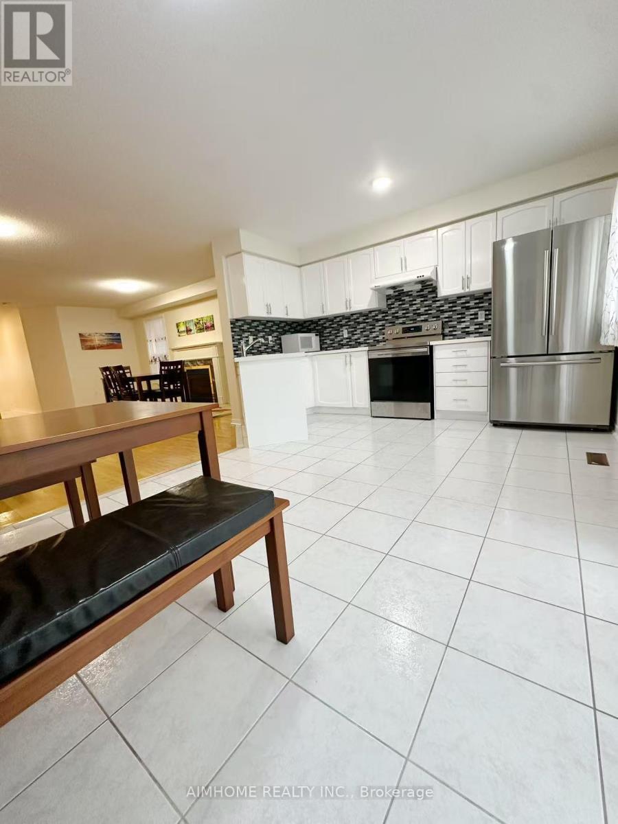 48 Bridlepath Street, Richmond Hill, Ontario  L4S 1V6 - Photo 8 - N13173120