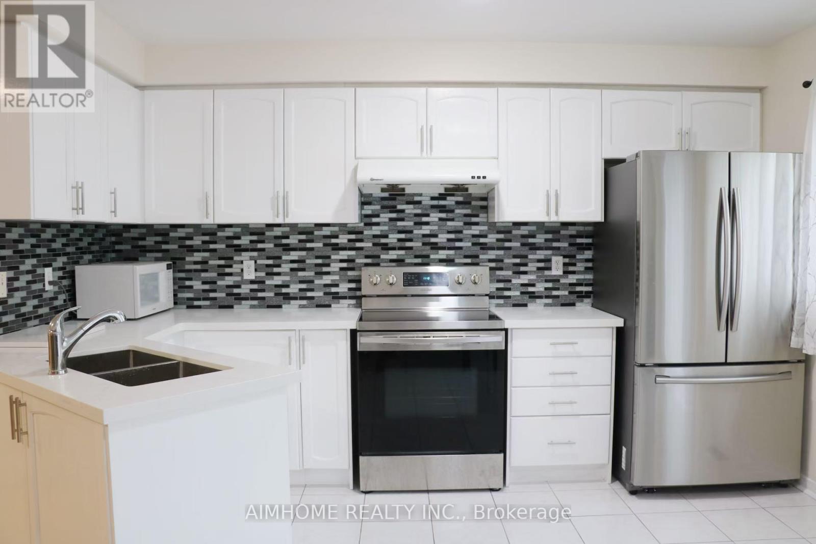 48 Bridlepath Street, Richmond Hill, Ontario  L4S 1V6 - Photo 9 - N13173120
