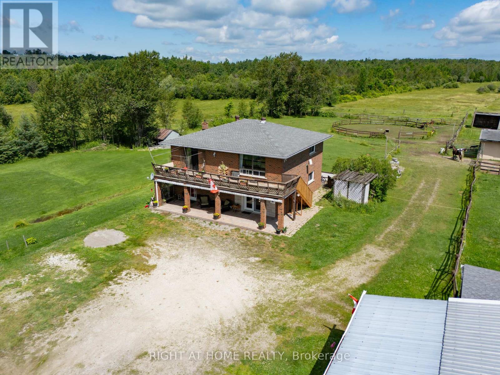 5896 Sunnidale Concession 5 Road, Clearview, Ontario  L0M 1N0 - Photo 2 - S13173056