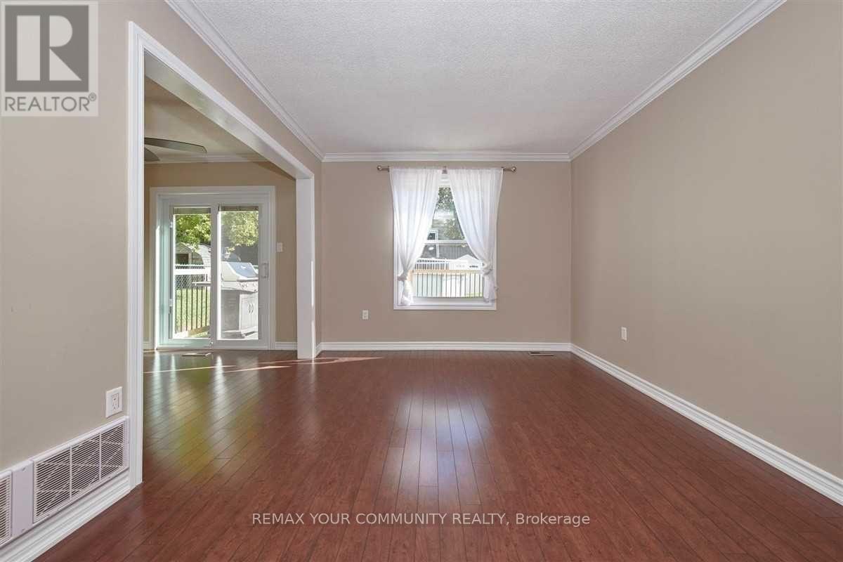31 D'ambrosio Drive, Barrie (Painswick North), Ontario  L4N 6V6 - Photo 8 - S13173078