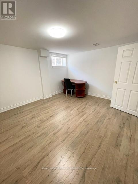 24 Yarn Road, Toronto, Ontario  M9B 1H5 - Photo 13 - W13173012