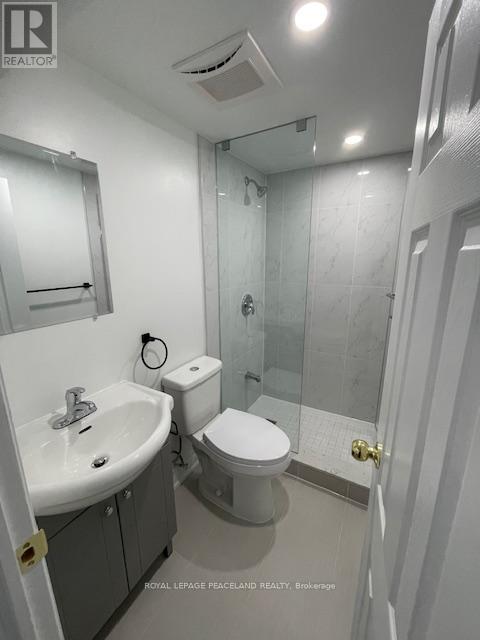 24 Yarn Road, Toronto, Ontario  M9B 1H5 - Photo 16 - W13173012