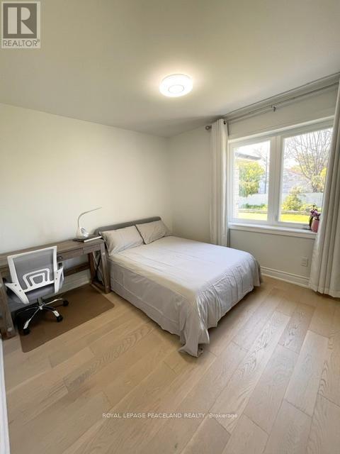 24 Yarn Road, Toronto, Ontario  M9B 1H5 - Photo 7 - W13173012