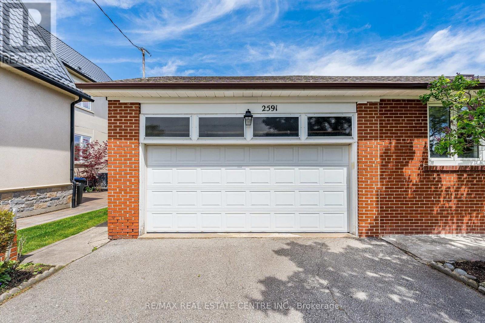 2591 Whaley Drive, Mississauga, Ontario  L5B 1X1 - Photo 3 - W13173054