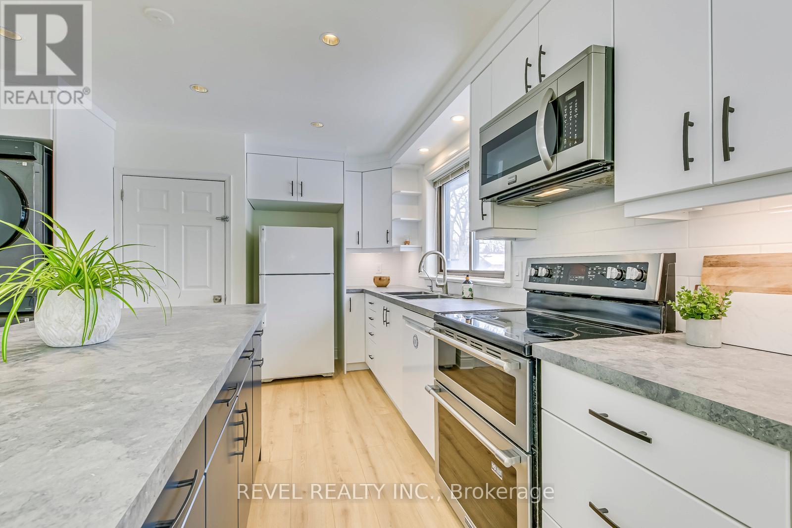 Upper - 134 Longfield Road, Halton Hills, Ontario  L7J 2K4 - Photo 6 - W13173092