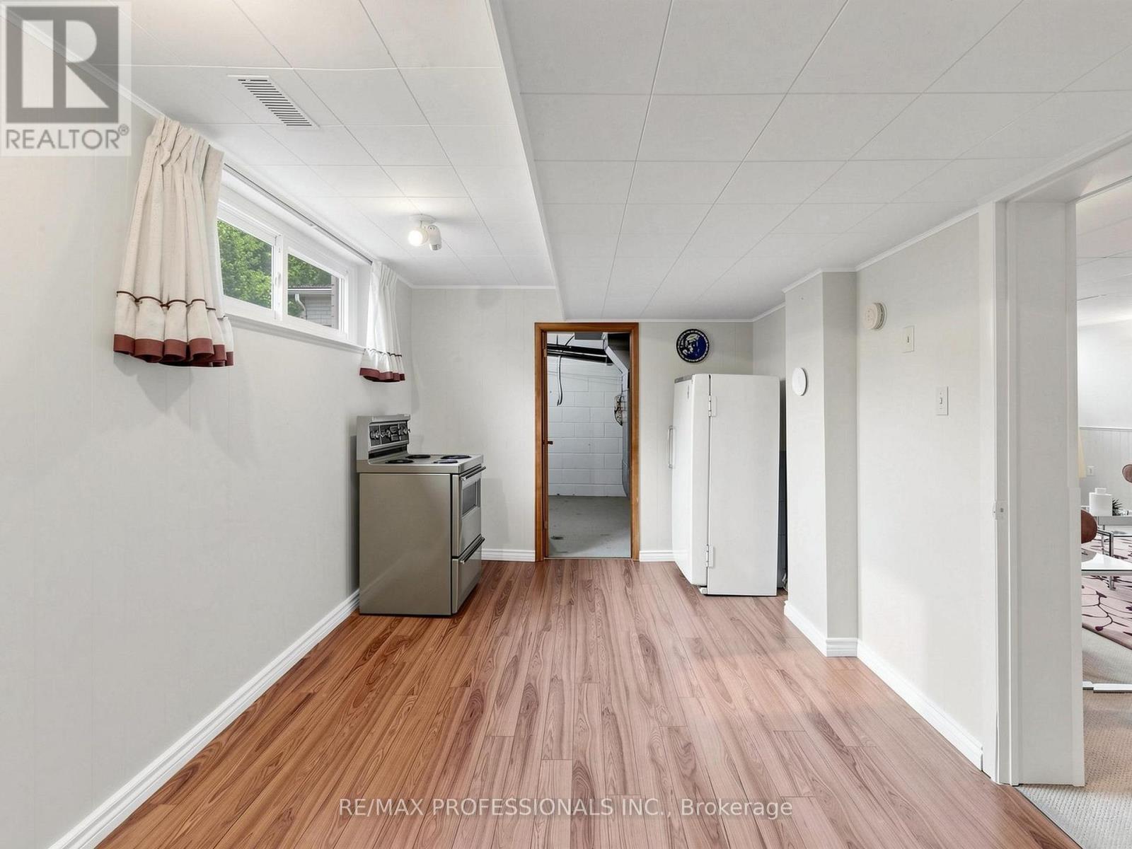 14 Widdicombe Hill, Toronto, Ontario  M9R 1B3 - Photo 26 - W13173108