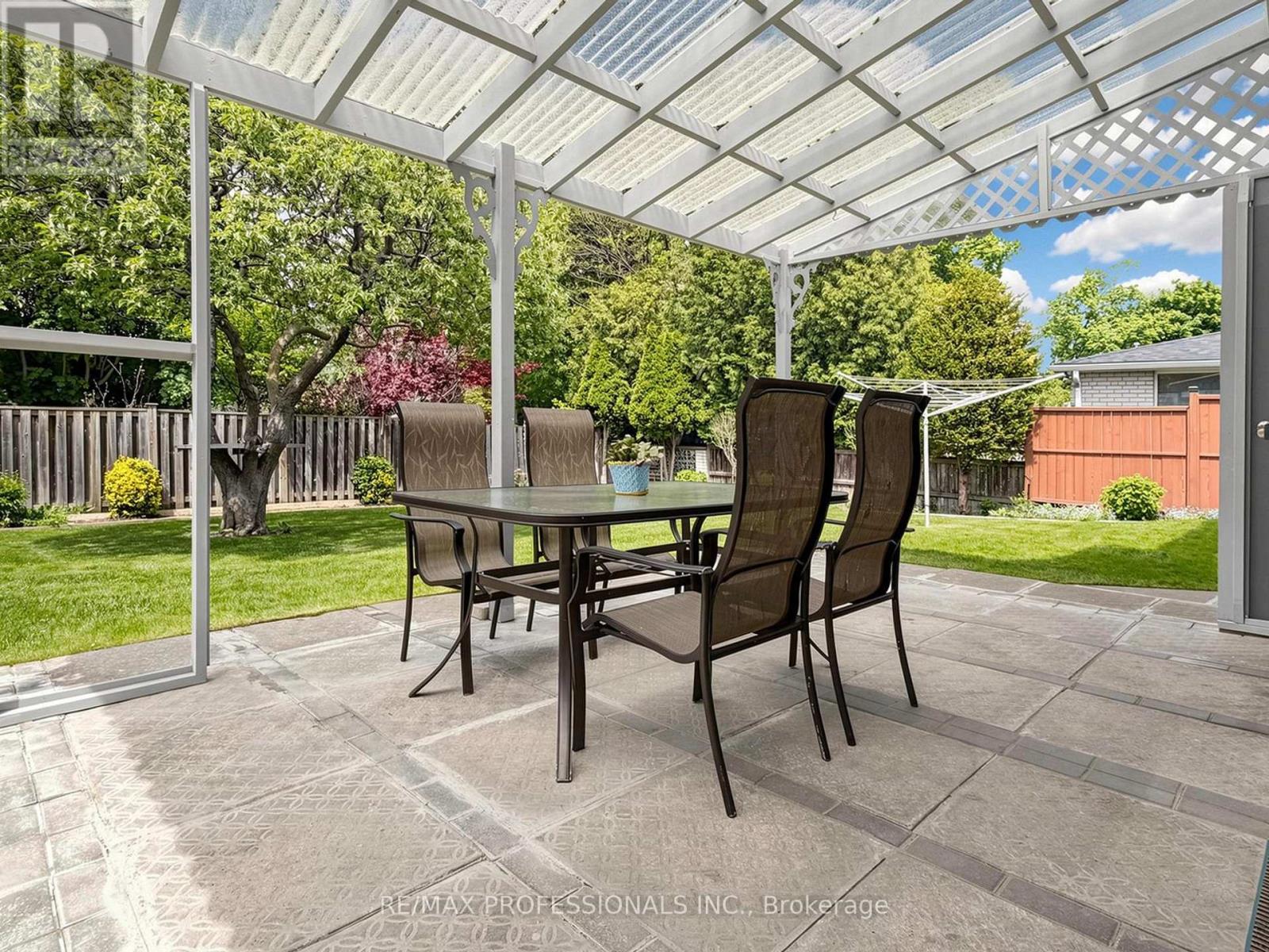 14 Widdicombe Hill, Toronto, Ontario  M9R 1B3 - Photo 27 - W13173108