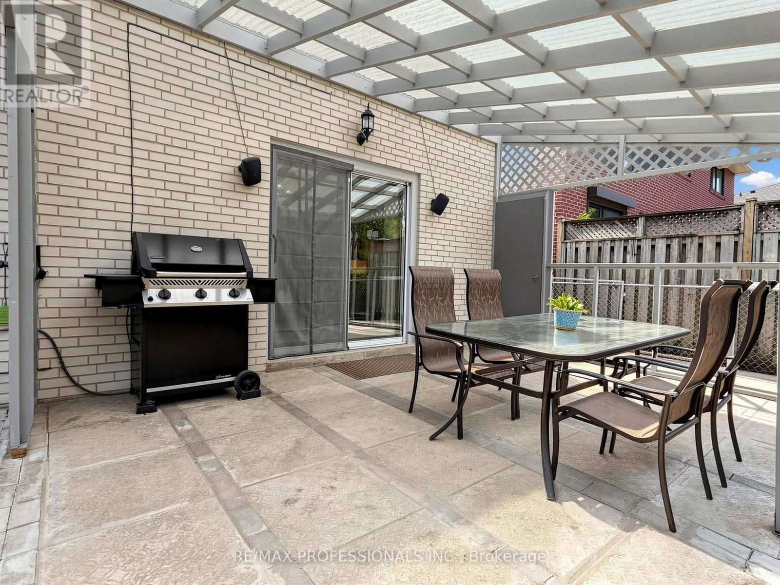 14 Widdicombe Hill, Toronto, Ontario  M9R 1B3 - Photo 28 - W13173108
