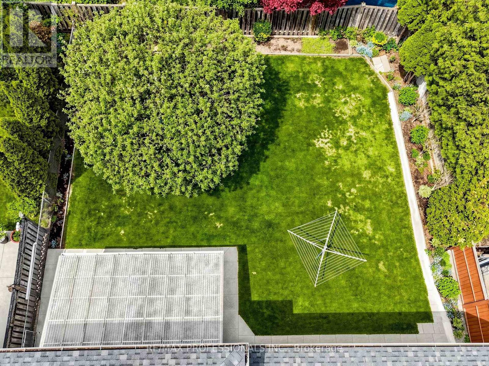 14 Widdicombe Hill, Toronto, Ontario  M9R 1B3 - Photo 35 - W13173108