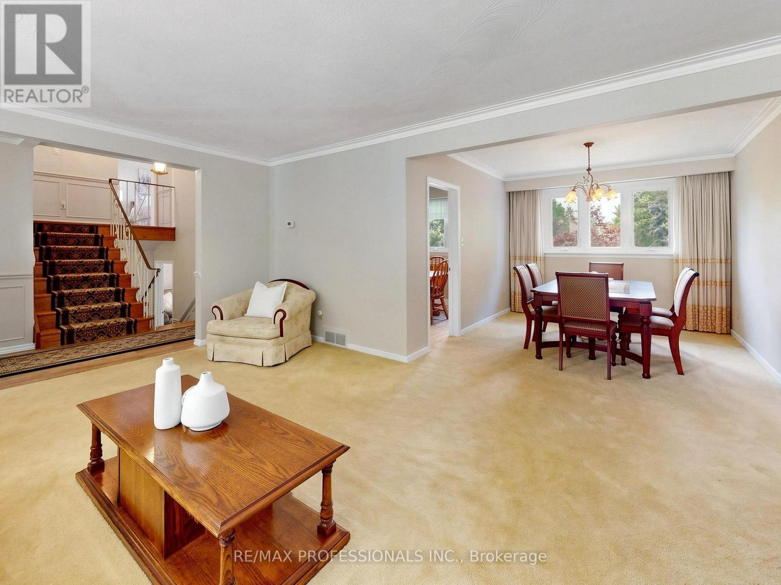 14 Widdicombe Hill, Toronto, Ontario  M9R 1B3 - Photo 8 - W13173108
