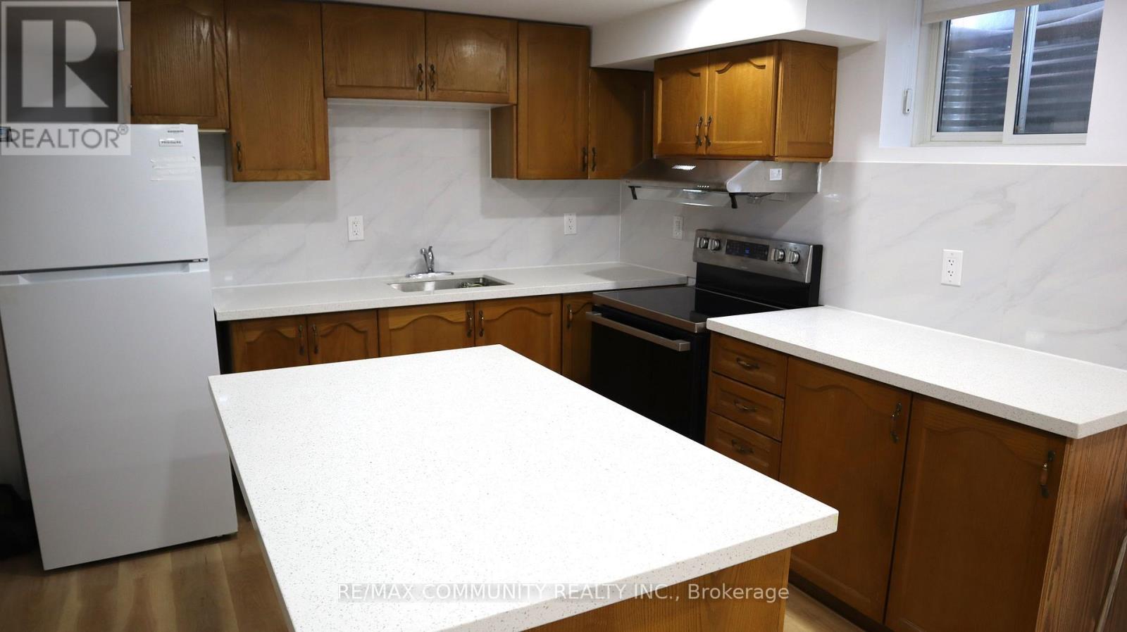 Basement - 3254 Cambourne Crescent, Mississauga, Ontario  L5N 5G4 - Photo 2 - W13173156
