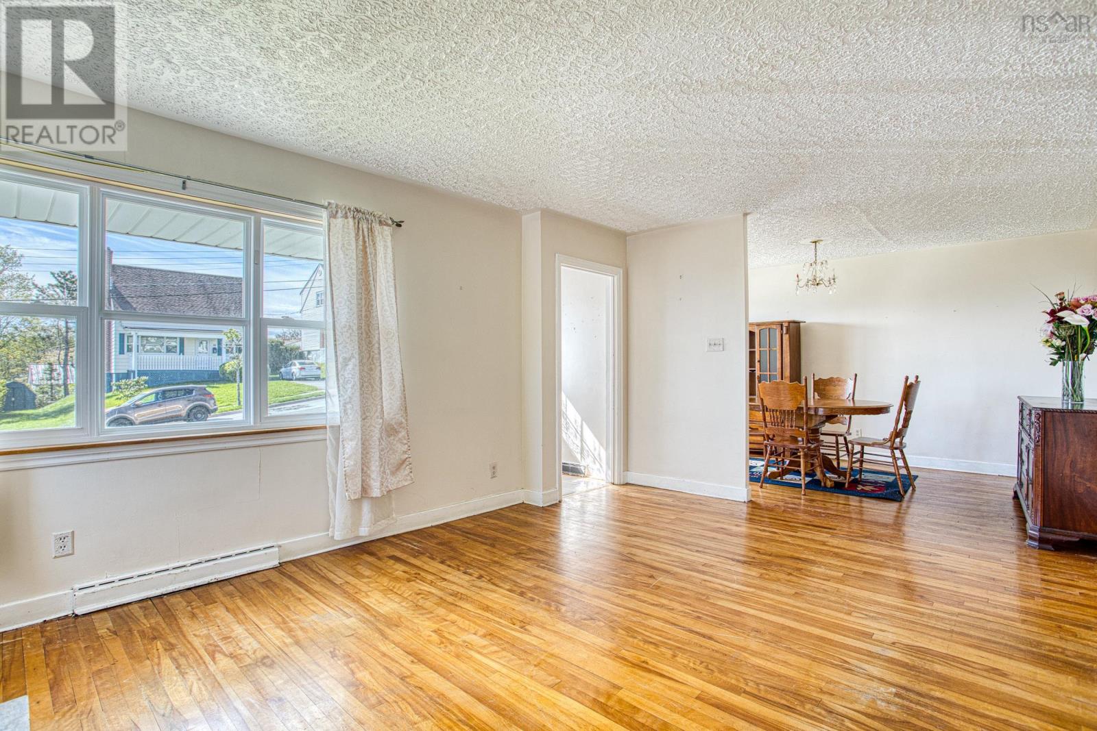 32 Arvida Avenue, Halifax, Nova Scotia  B3R 1K6 - Photo 7 - 202612127