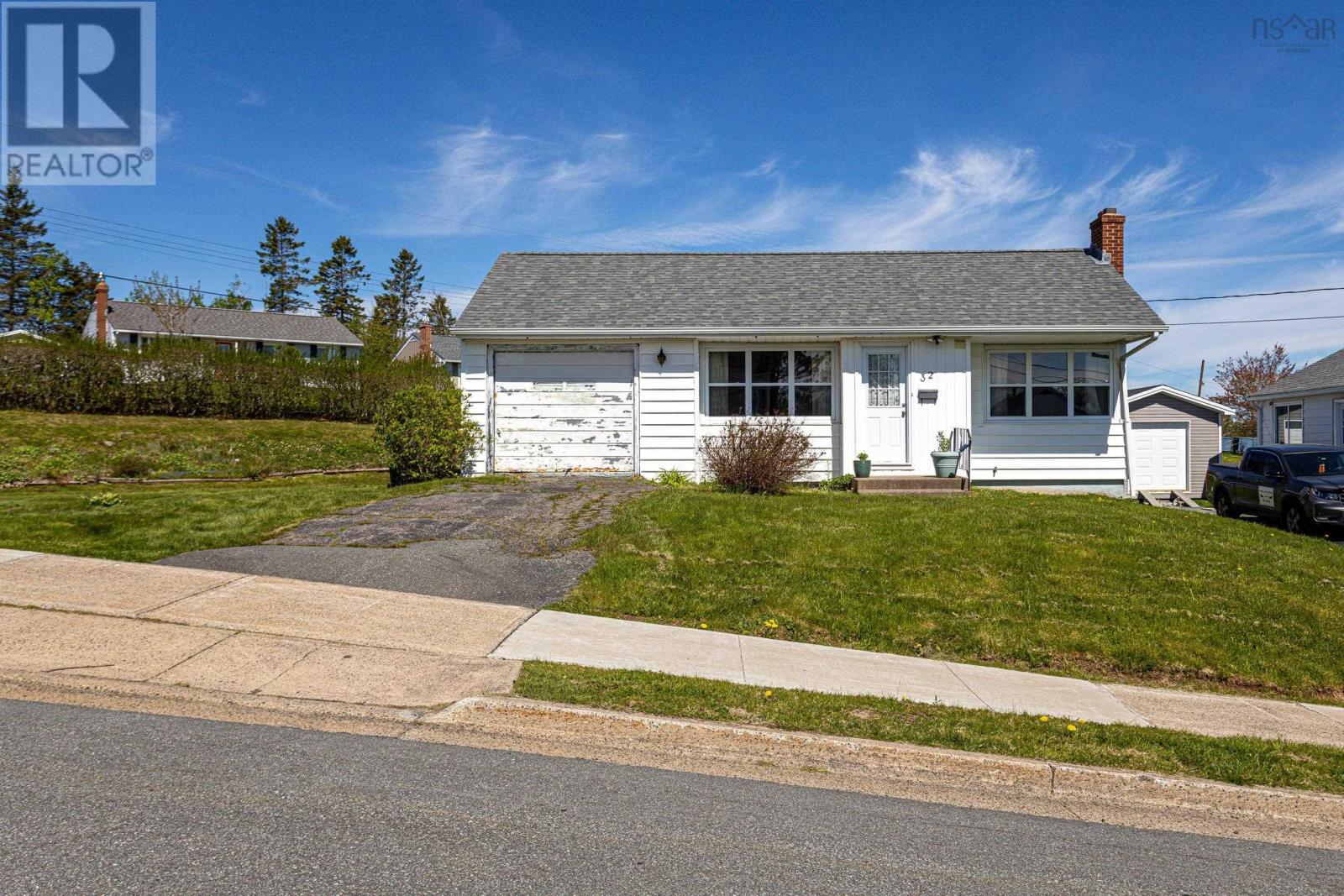 32 Arvida Avenue, Halifax, Nova Scotia  B3R 1K6 - Photo 2 - 202612127