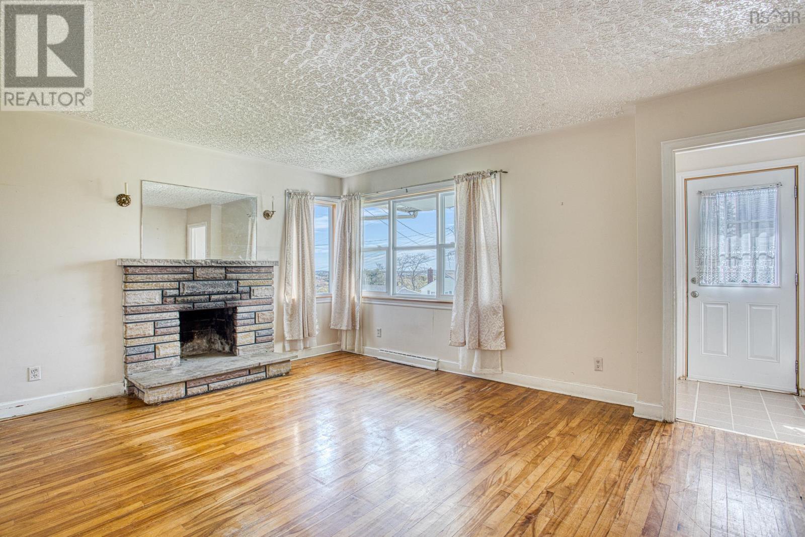 32 Arvida Avenue, Halifax, Nova Scotia  B3R 1K6 - Photo 6 - 202612127