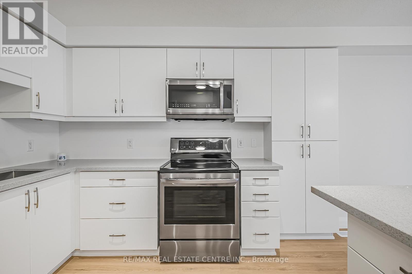 A4 - 145 South Creek Drive, Kitchener, Ontario  N2P 2N3 - Photo 5 - X13173032