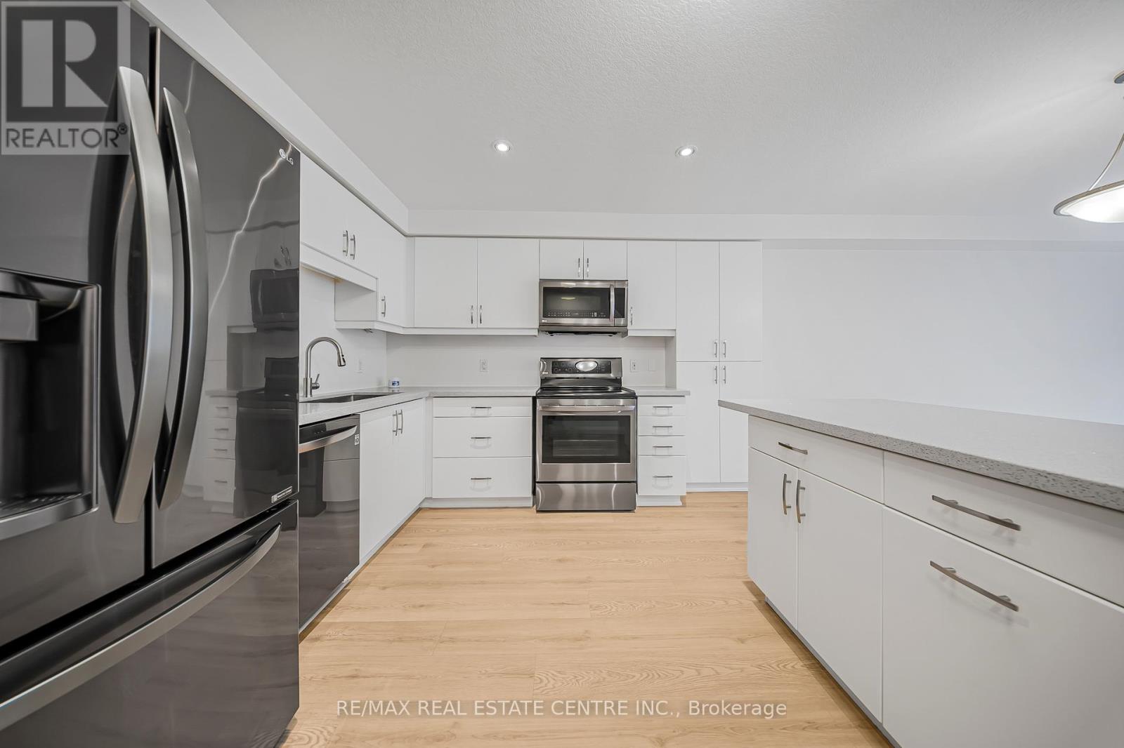 A4 - 145 South Creek Drive, Kitchener, Ontario  N2P 2N3 - Photo 8 - X13173032