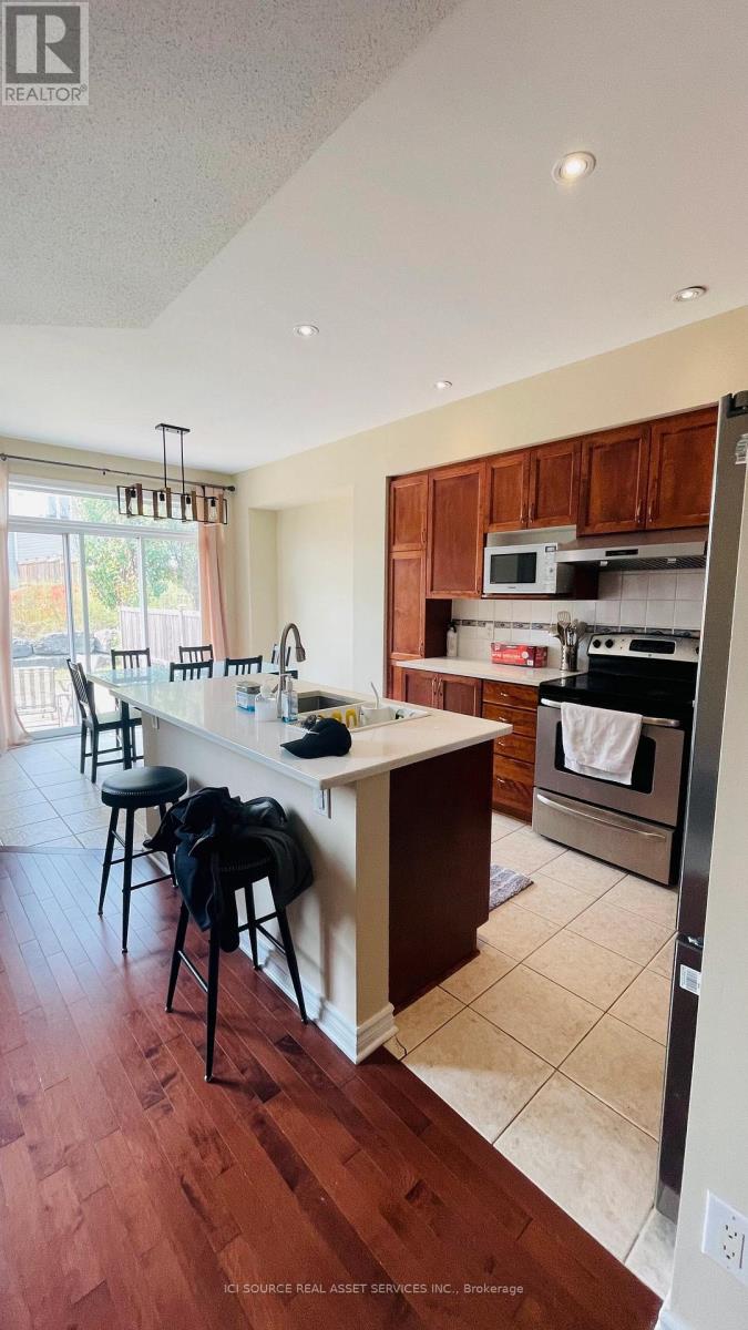 27 Torbec Avenue, Ottawa, Ontario  K2T 0B6 - Photo 2 - X13173142