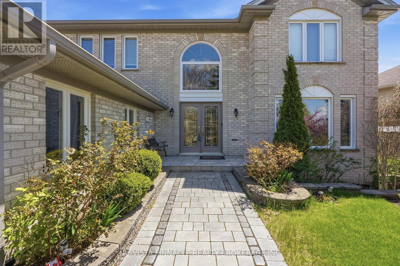 532 Rosecliffe Terrace, London South, Ontario  N6K 4H6 - Photo 3 - X13173212