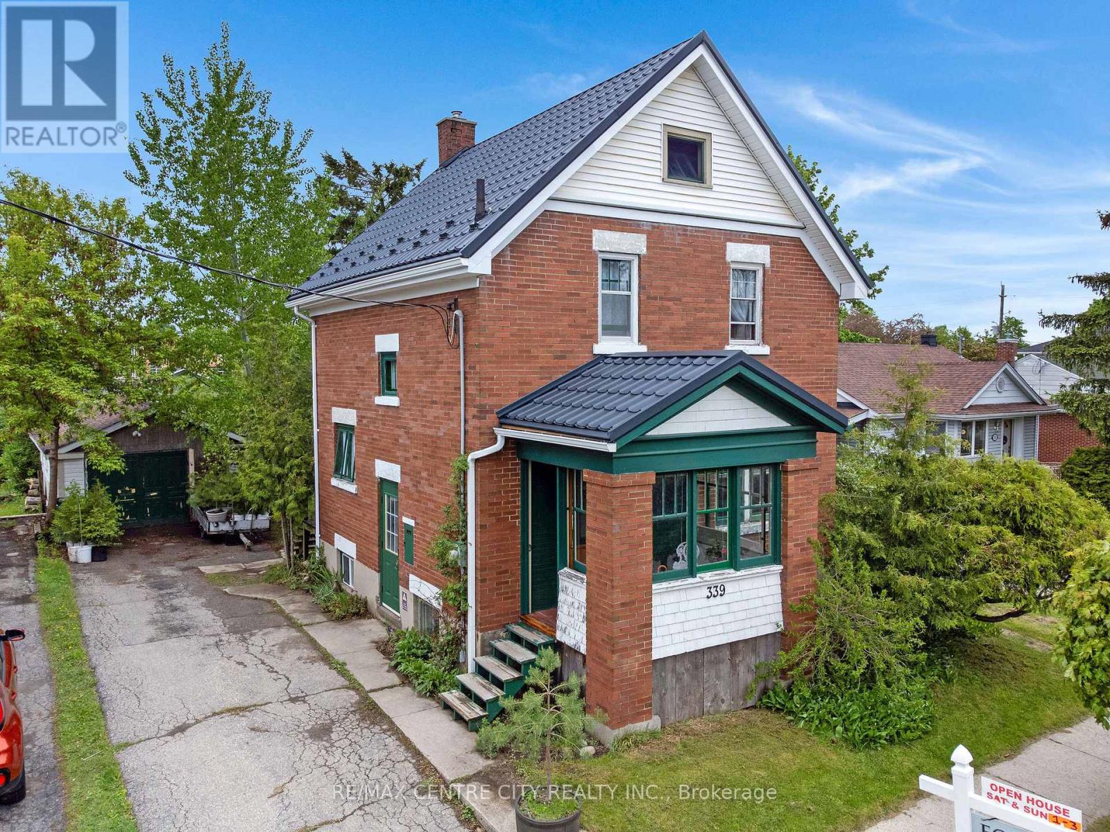 339 Greenfield Avenue, Kitchener, Ontario  N2C 1E2 - Photo 2 - X13173220