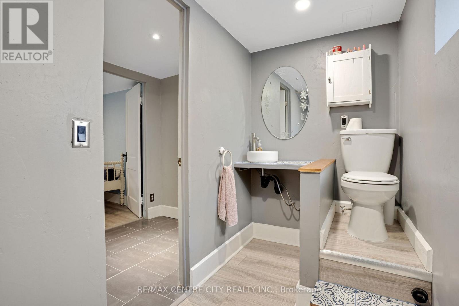 339 Greenfield Avenue, Kitchener, Ontario  N2C 1E2 - Photo 30 - X13173220