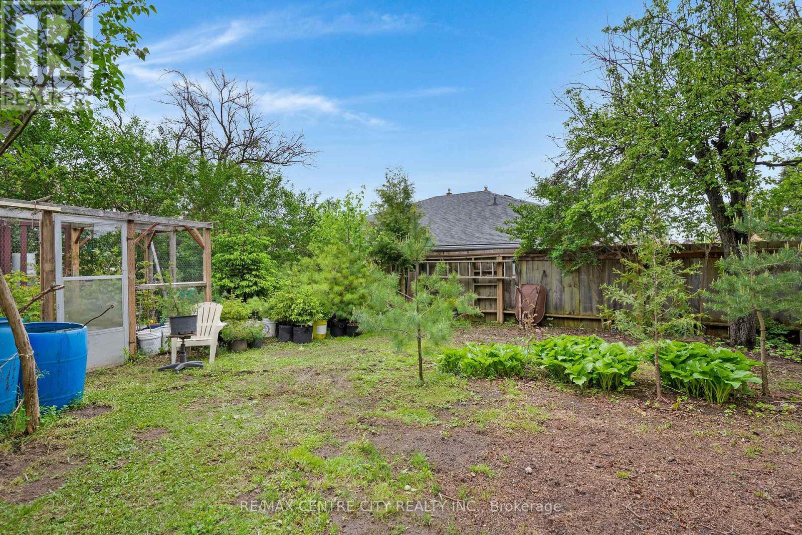 339 Greenfield Avenue, Kitchener, Ontario  N2C 1E2 - Photo 35 - X13173220