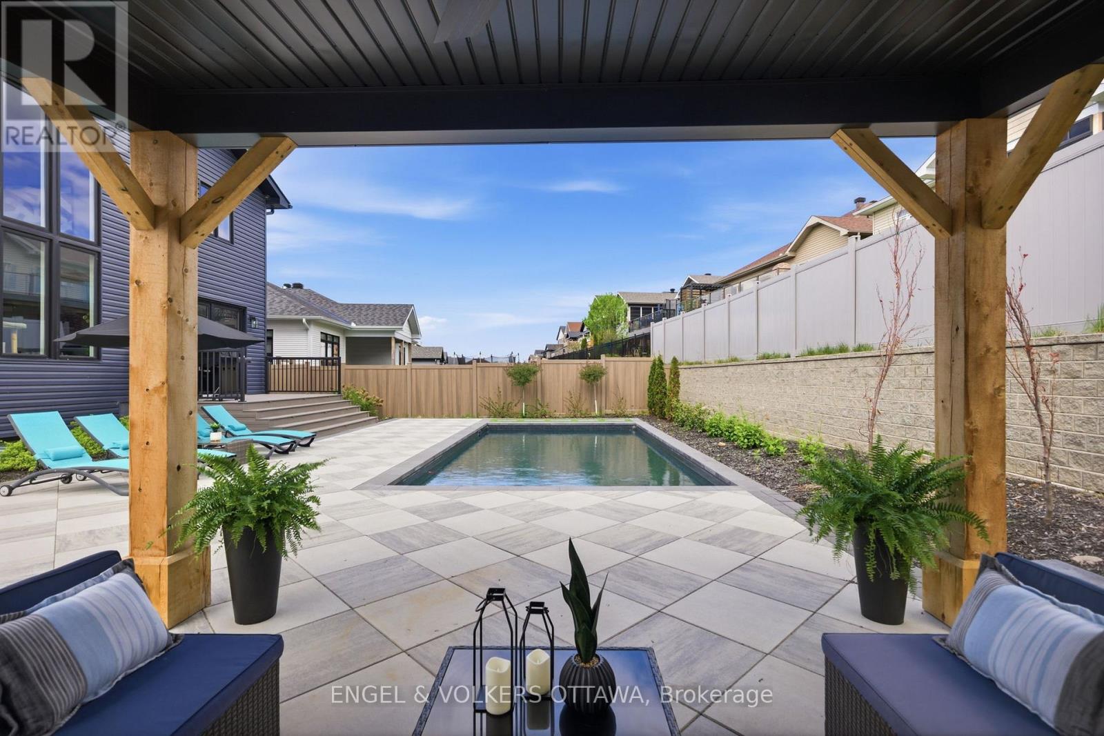 640 Meadowridge Circle, Ottawa, Ontario  K0A 1L0 - Photo 39 - X13173198