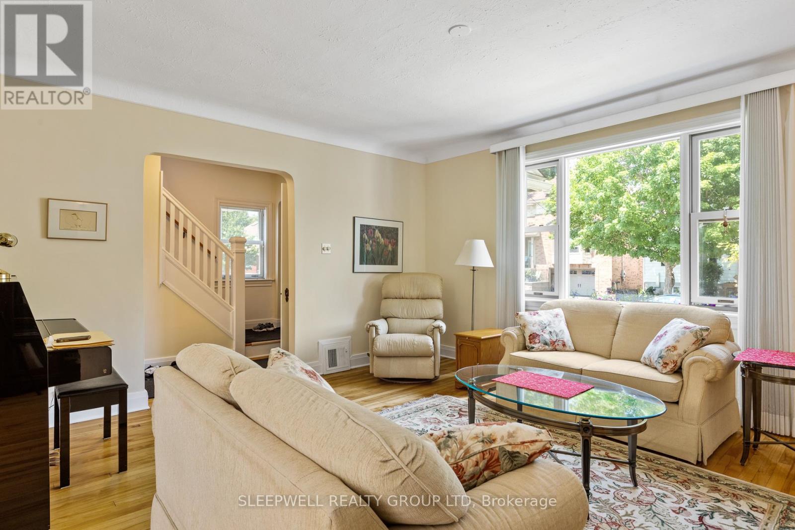 30 Belgrave Road, Ottawa, Ontario  K1S 0M1 - Photo 5 - X13173228