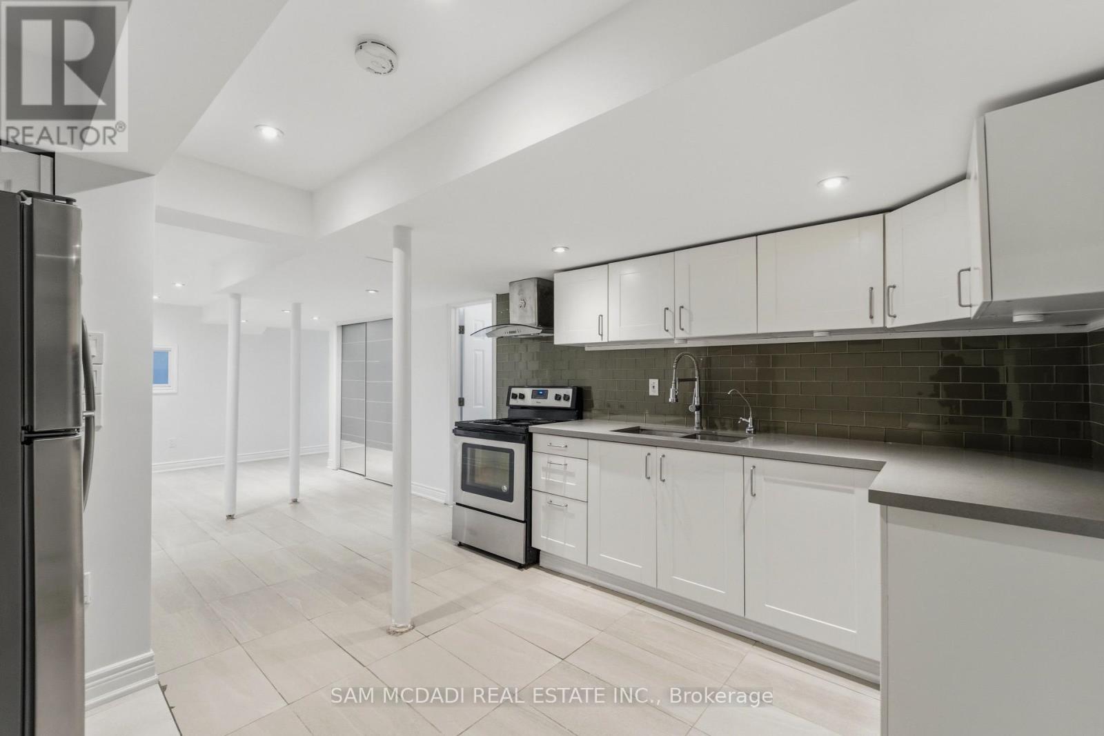 1220 Windbrook Grove, Mississauga, Ontario  L5V 2V1 - Photo 24 - W13162358
