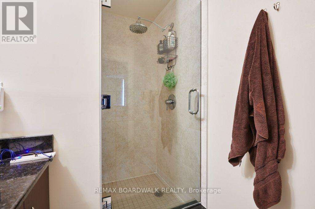702 - 245 Kent Street, Ottawa, Ontario  K2P 0A5 - Photo 15 - X13147398