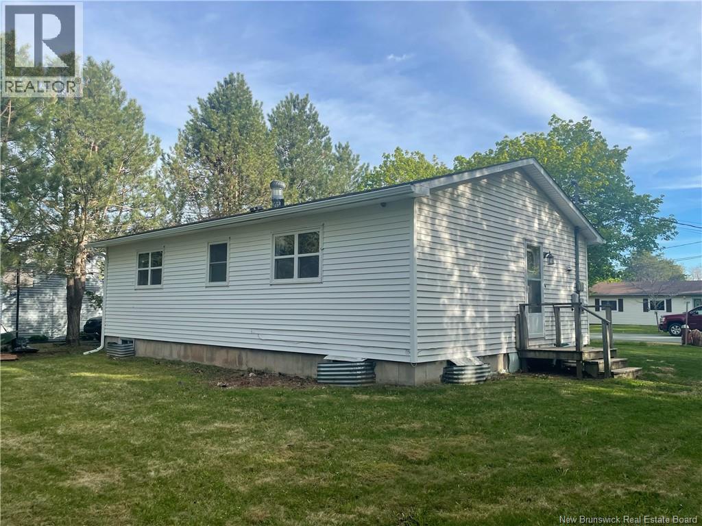 20 Balser Place, Sackville, New Brunswick  E4L 3C9 - Photo 3 - NB140330