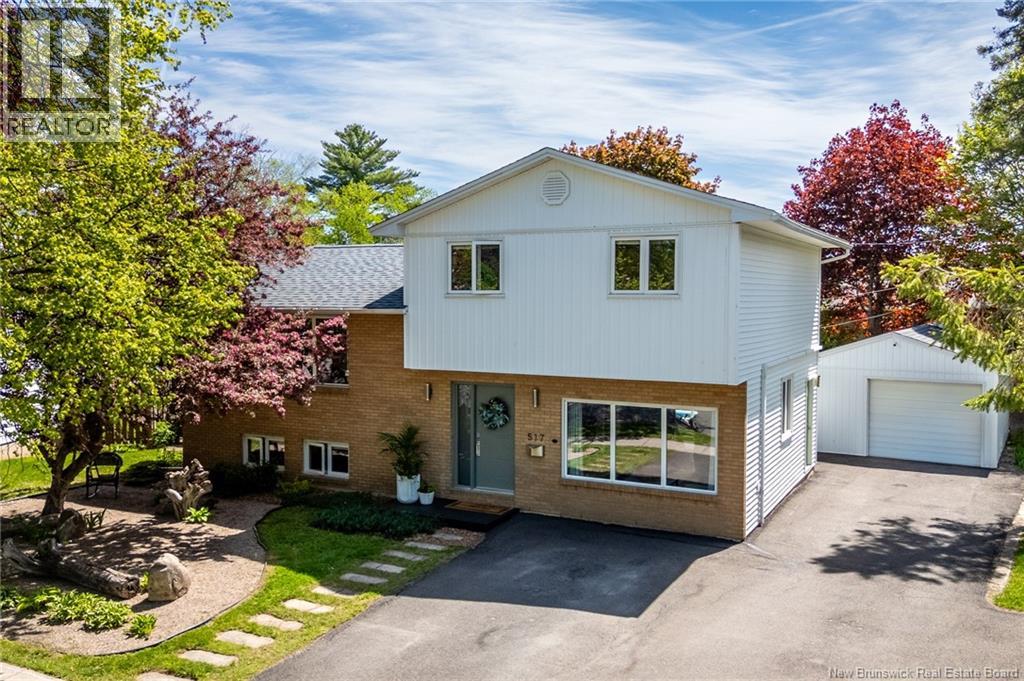 517 Mansfield Street, Fredericton, New Brunswick  E3B 3A1 - Photo 2 - NB140327