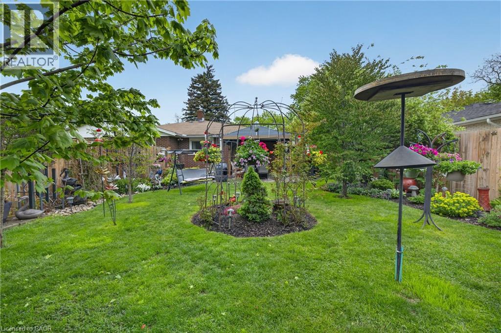 7 Windermere Court, Guelph, Ontario  N1E 3L3 - Photo 37 - 40833294