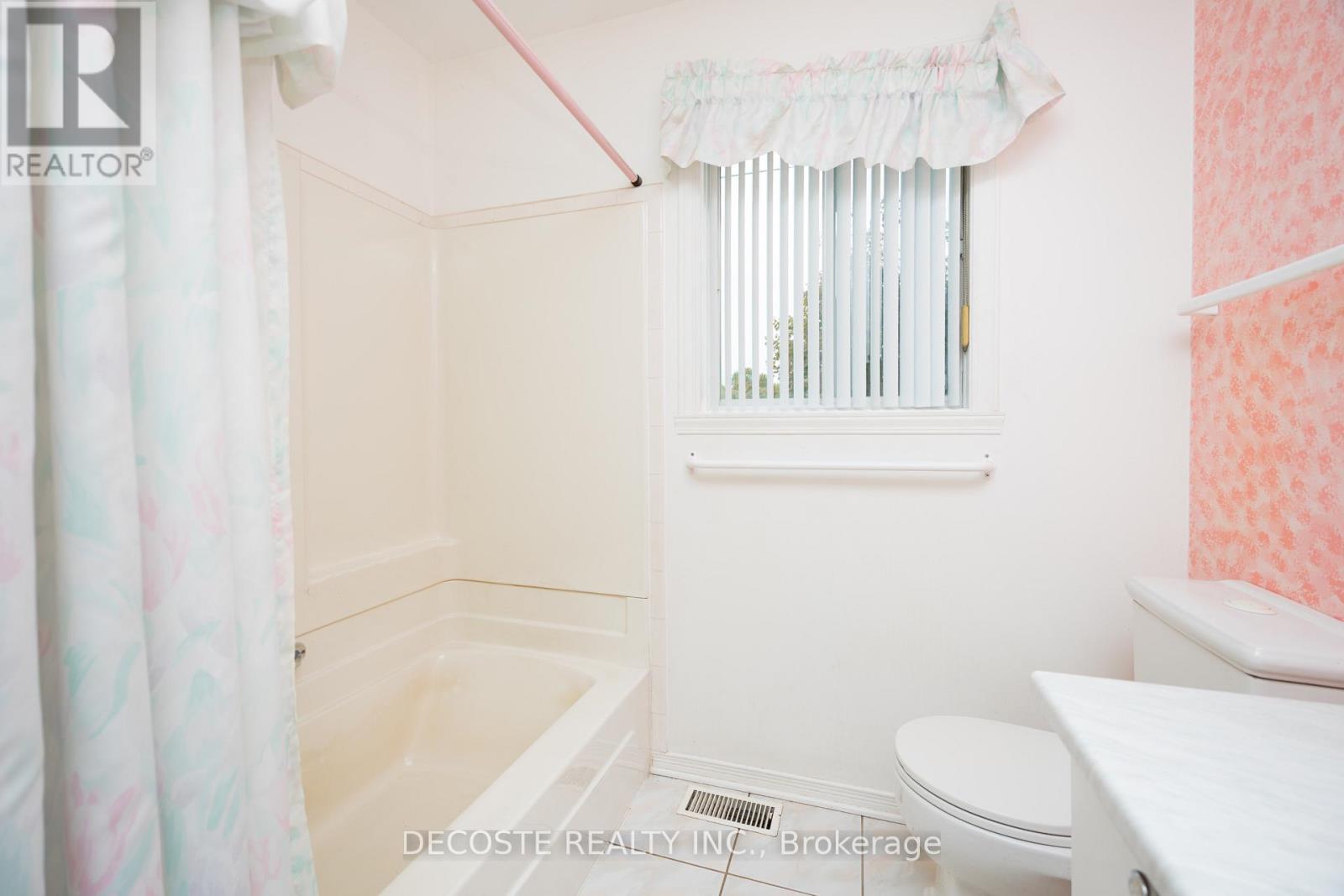 51 Sandfield Avenue N, North Glengarry, Ontario  K0C 1A0 - Photo 16 - X13173180