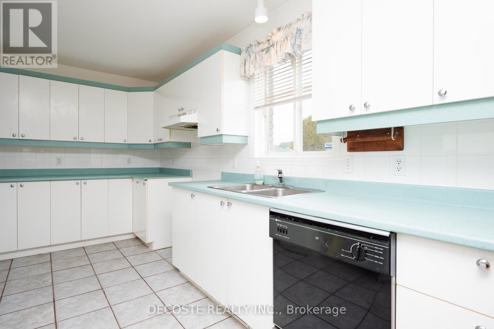 51 Sandfield Avenue N, North Glengarry, Ontario  K0C 1A0 - Photo 8 - X13173180
