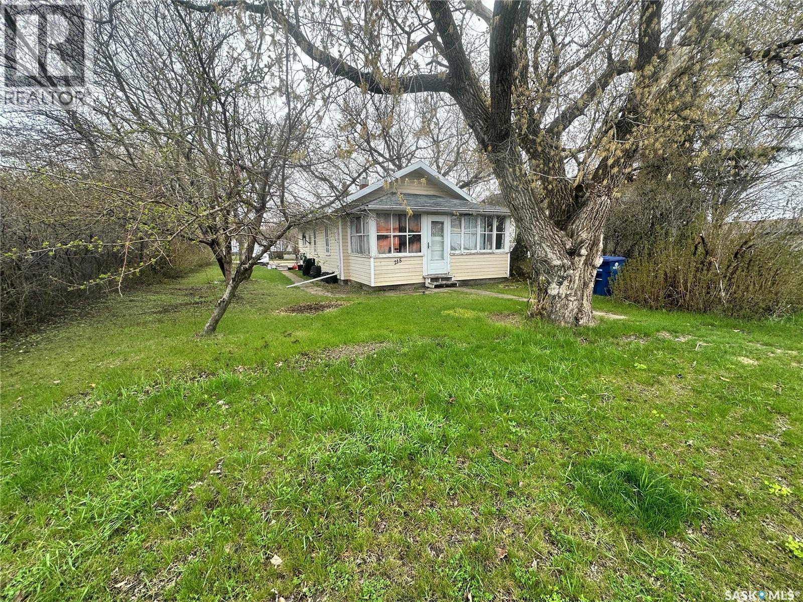 215 7th STREET E, Wynyard, Saskatchewan
