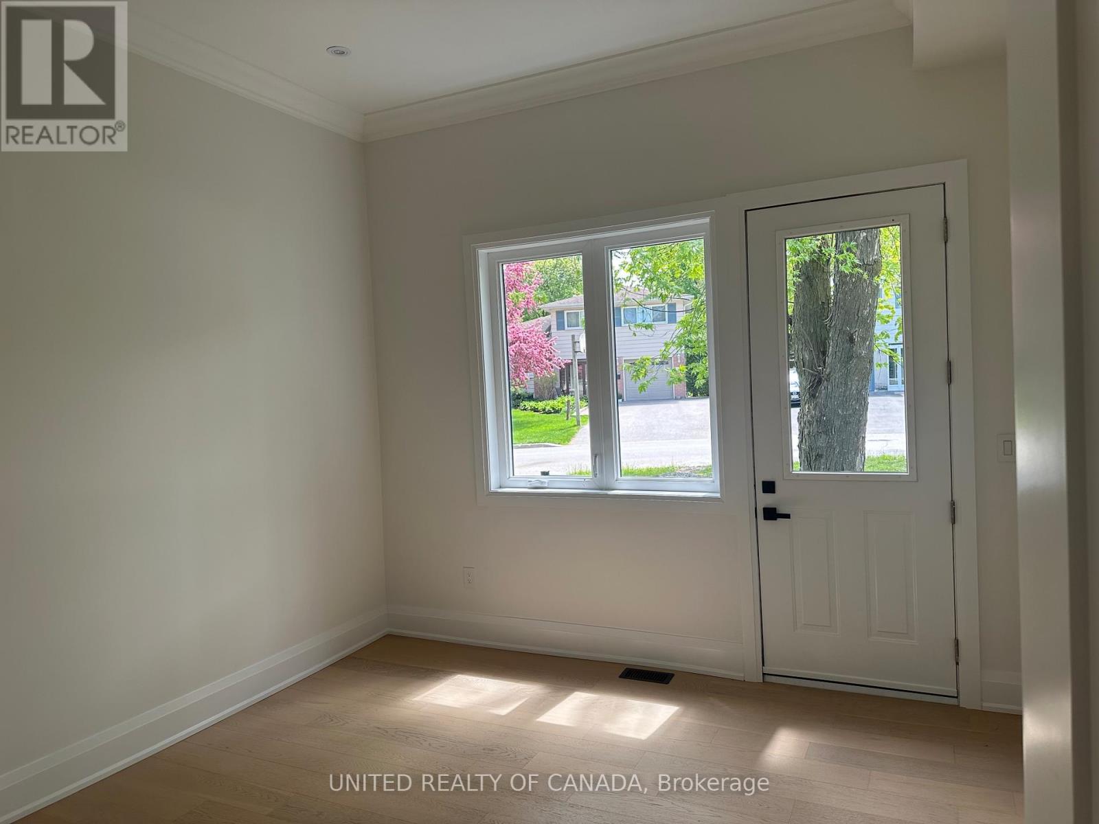 5 Cedar Crescent, Aurora, Ontario  L4G 3J7 - Photo 13 - N13173210