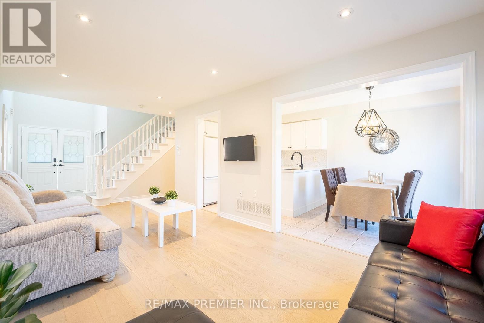 22 Laura Sabrina Drive, Vaughan, Ontario  L4H 1M6 - Photo 8 - N13173246