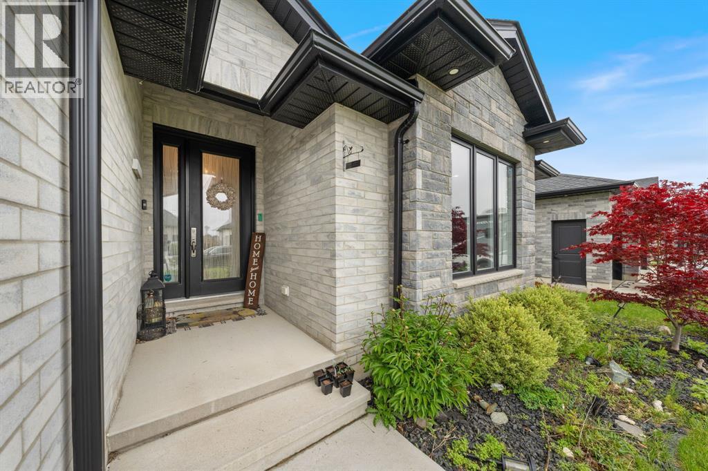 3534 Mia Lane, Plympton-Wyoming photo 2