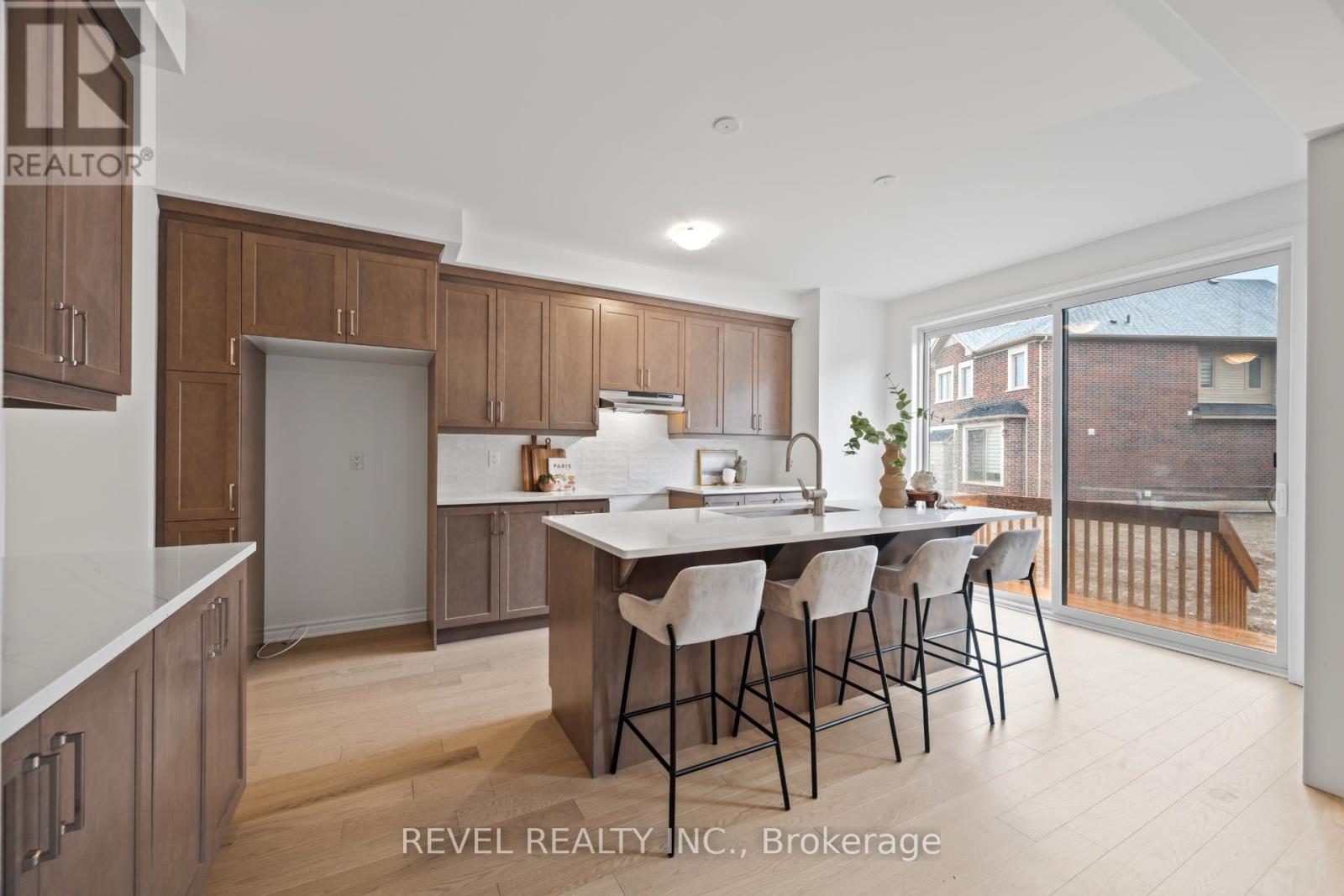 1313 Farrell Court, Milton, Ontario  L9E 2G7 - Photo 8 - W13173188