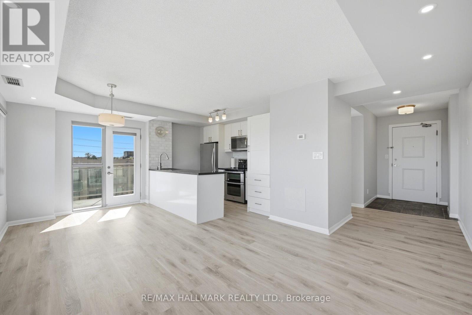 403 - 2464 Weston Road, Toronto, Ontario  M9N 0A2 - Photo 10 - W13173190