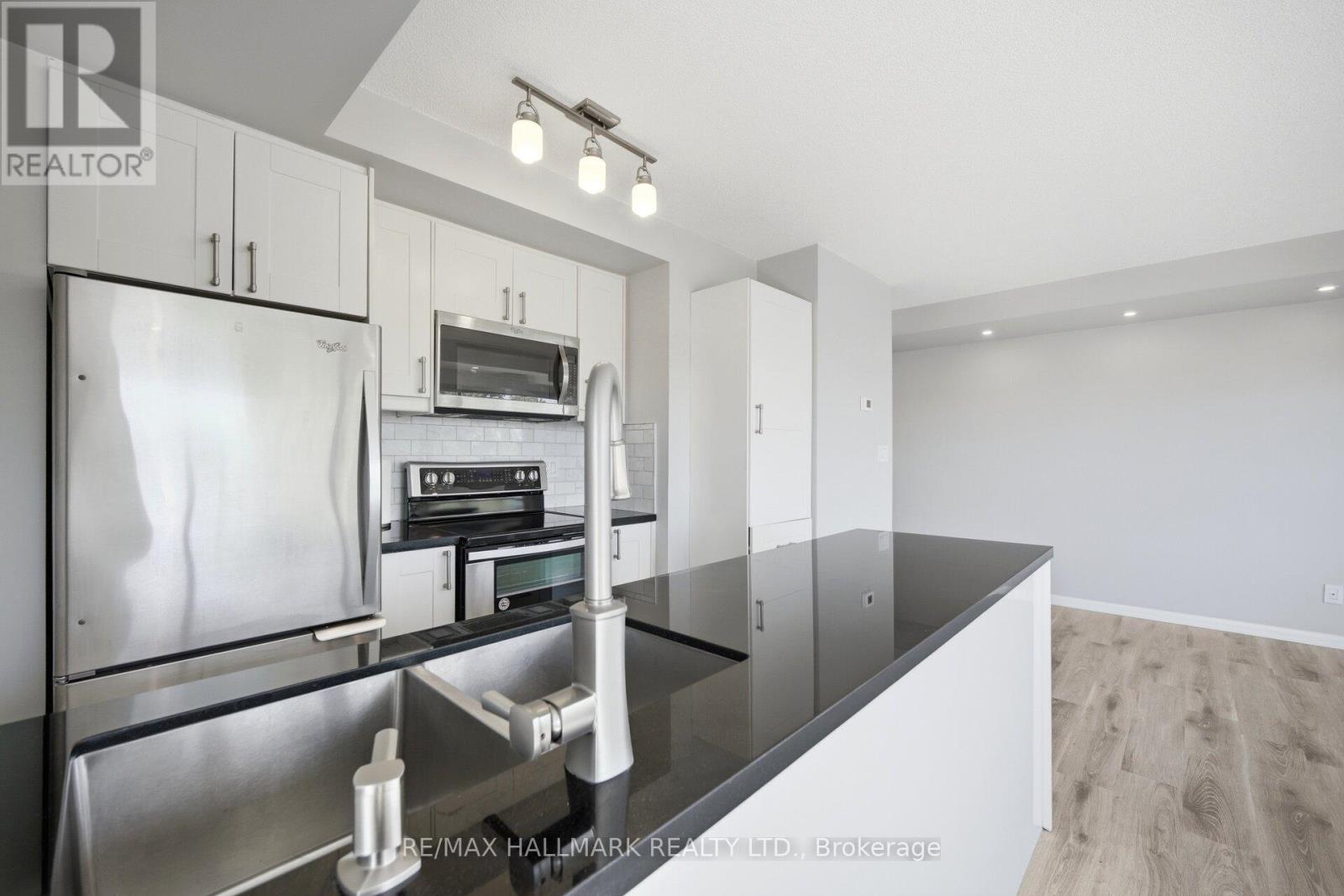 403 - 2464 Weston Road, Toronto, Ontario  M9N 0A2 - Photo 12 - W13173190